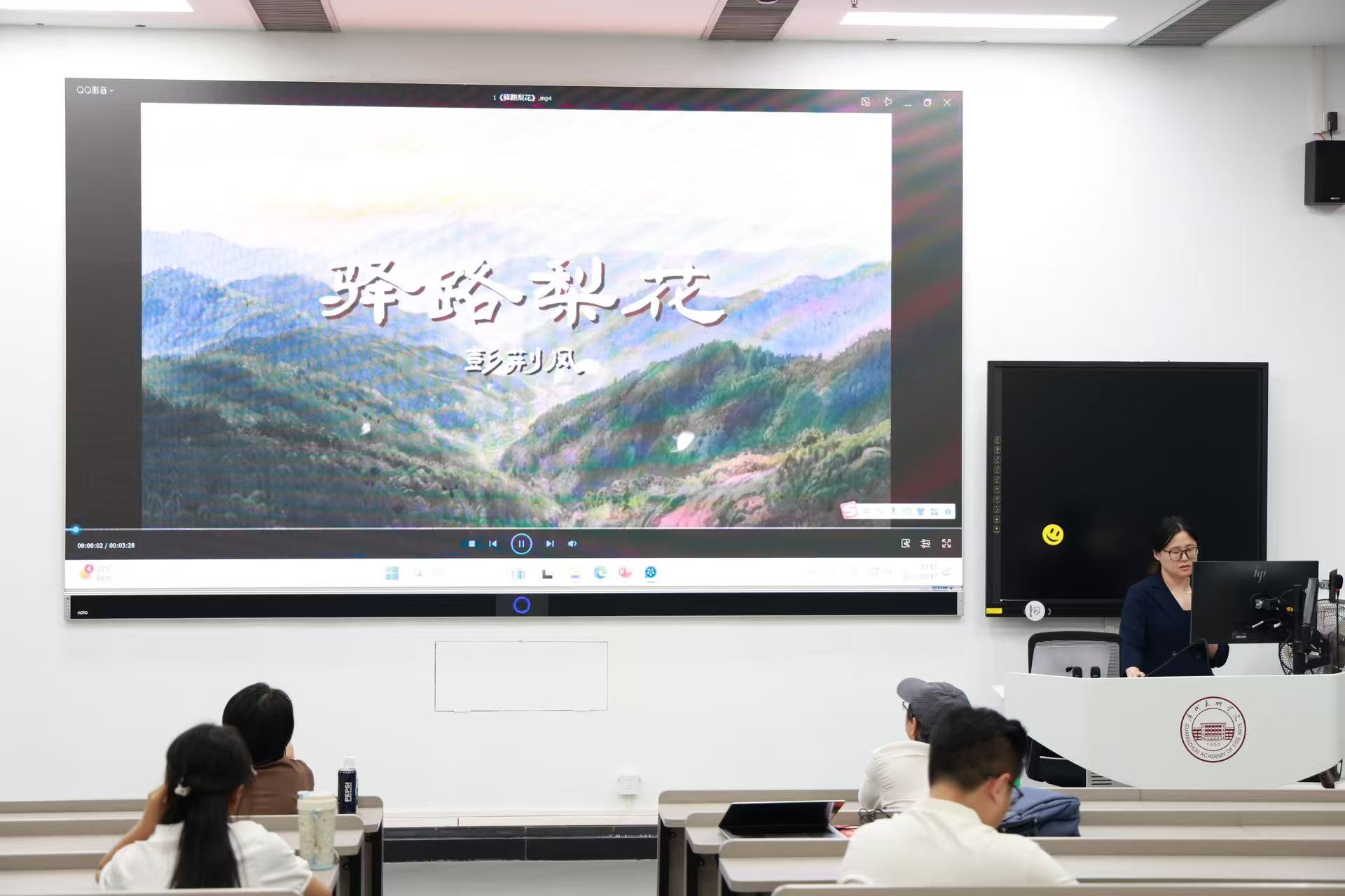 AI创想营高校行走进广州美院：以AI辅助灵感，让表达回归创意